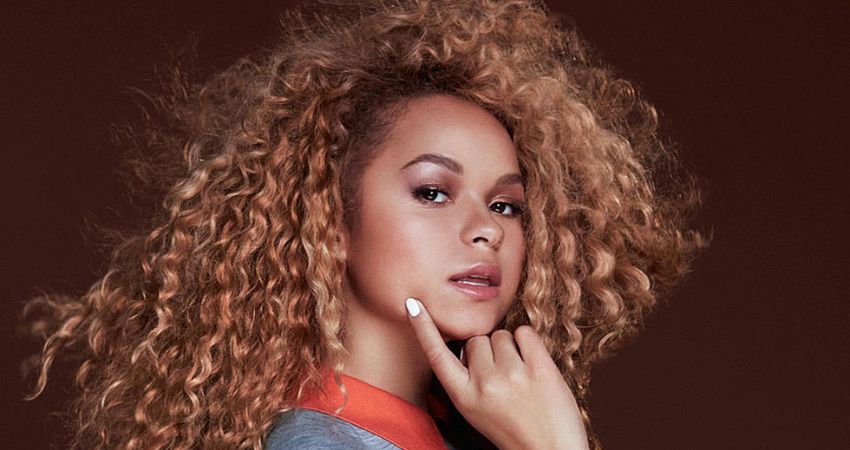 Rachel Crow’s Social Media Accounts